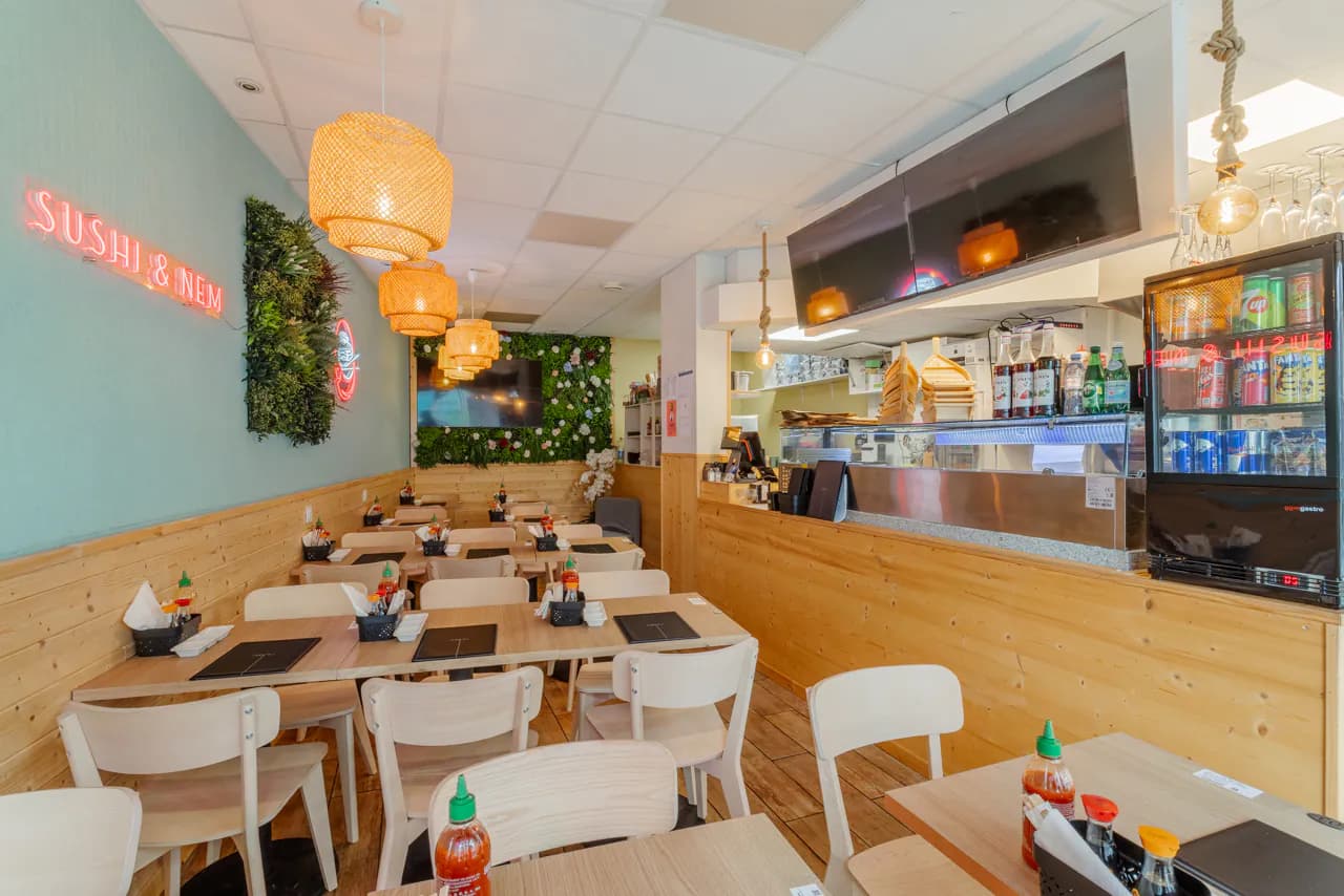 Intérieur du restaurant Sushi & Nem à Thonon - photo 5